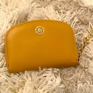 Small coin/card wallet